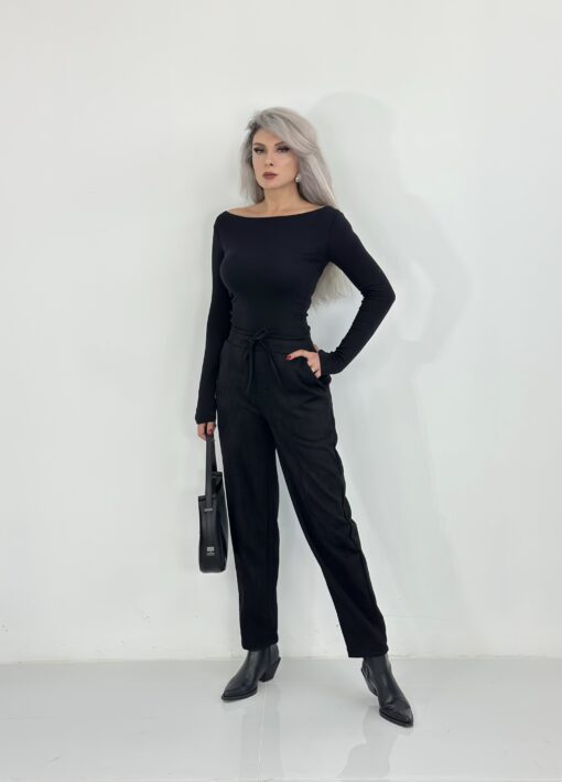 Siyah Kayık Yaka Yumoş Body - Görsel 4