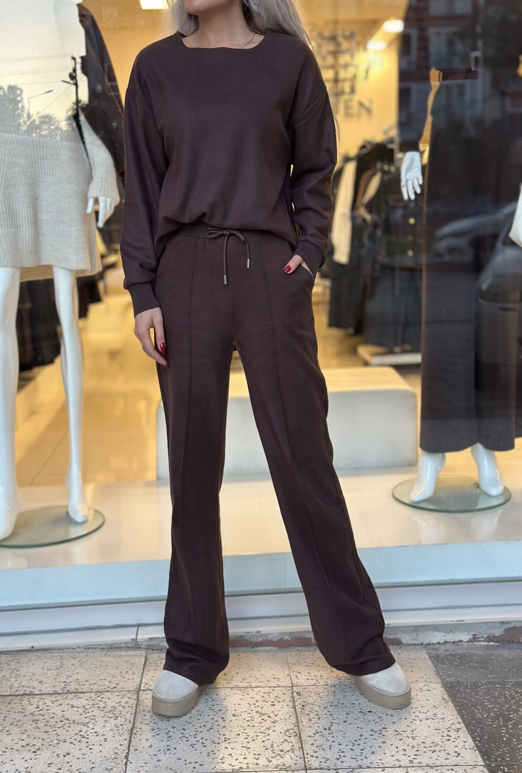 Kahve Kadife Fitilli Bol Paça Takım - Görsel 2