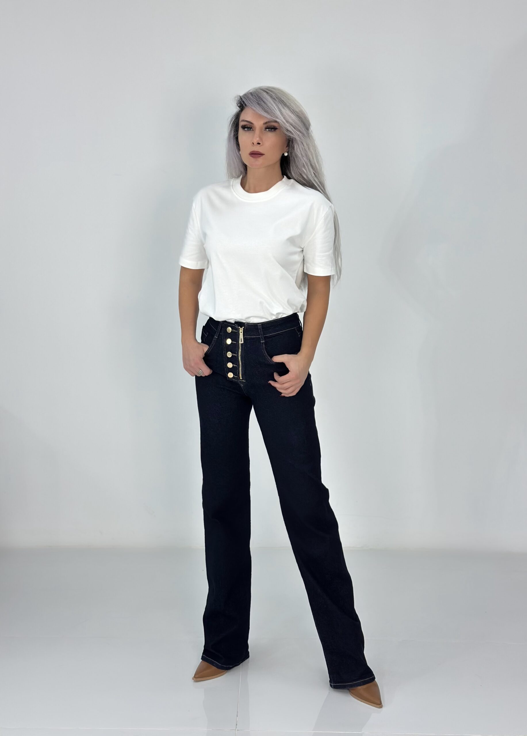 Lacivert Gold Düğme ve Fermuar Detay İspanyol Paça Jean - Görsel 3