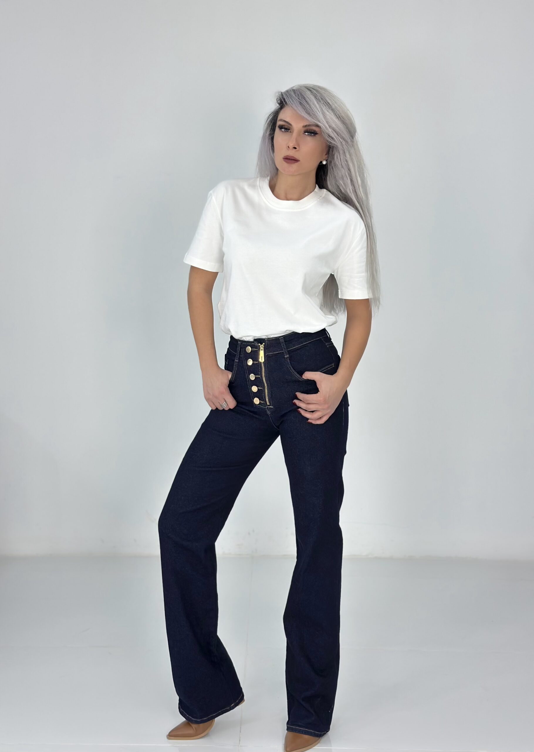 Lacivert Gold Düğme ve Fermuar Detay İspanyol Paça Jean - Görsel 2