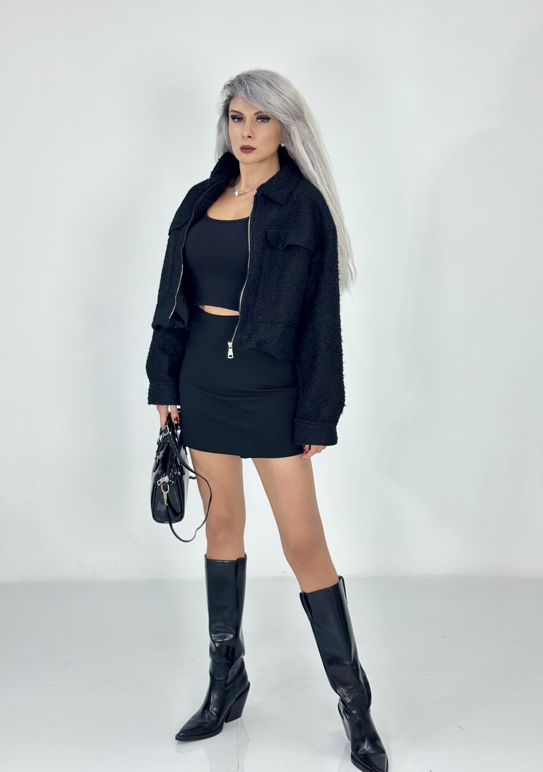 Siyah Likralı Arka Şort Görünümlü Şort Etek - Görsel 2