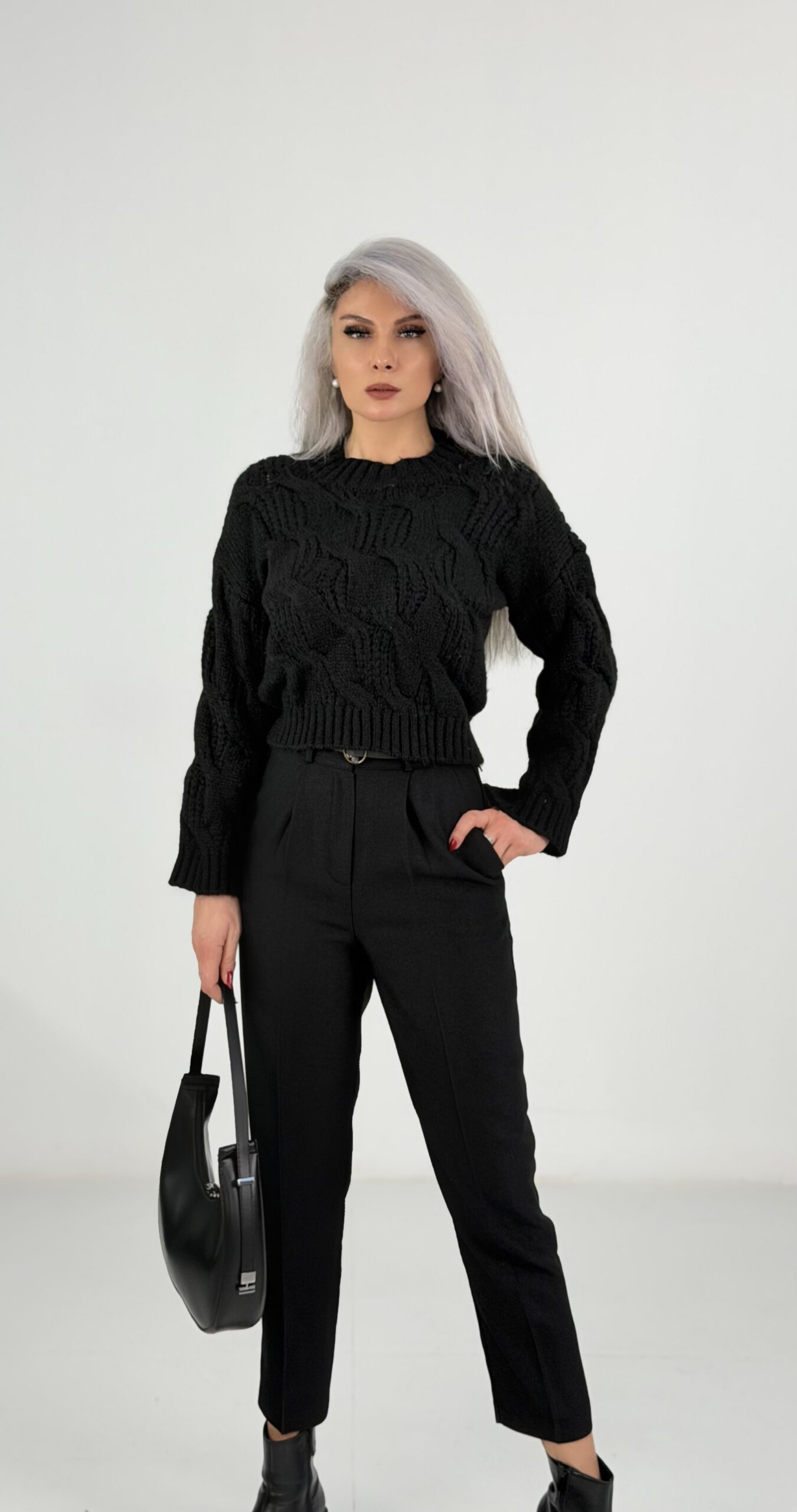 Siyah Saç Örgü Desenli Basic Triko Kazak - Görsel 4