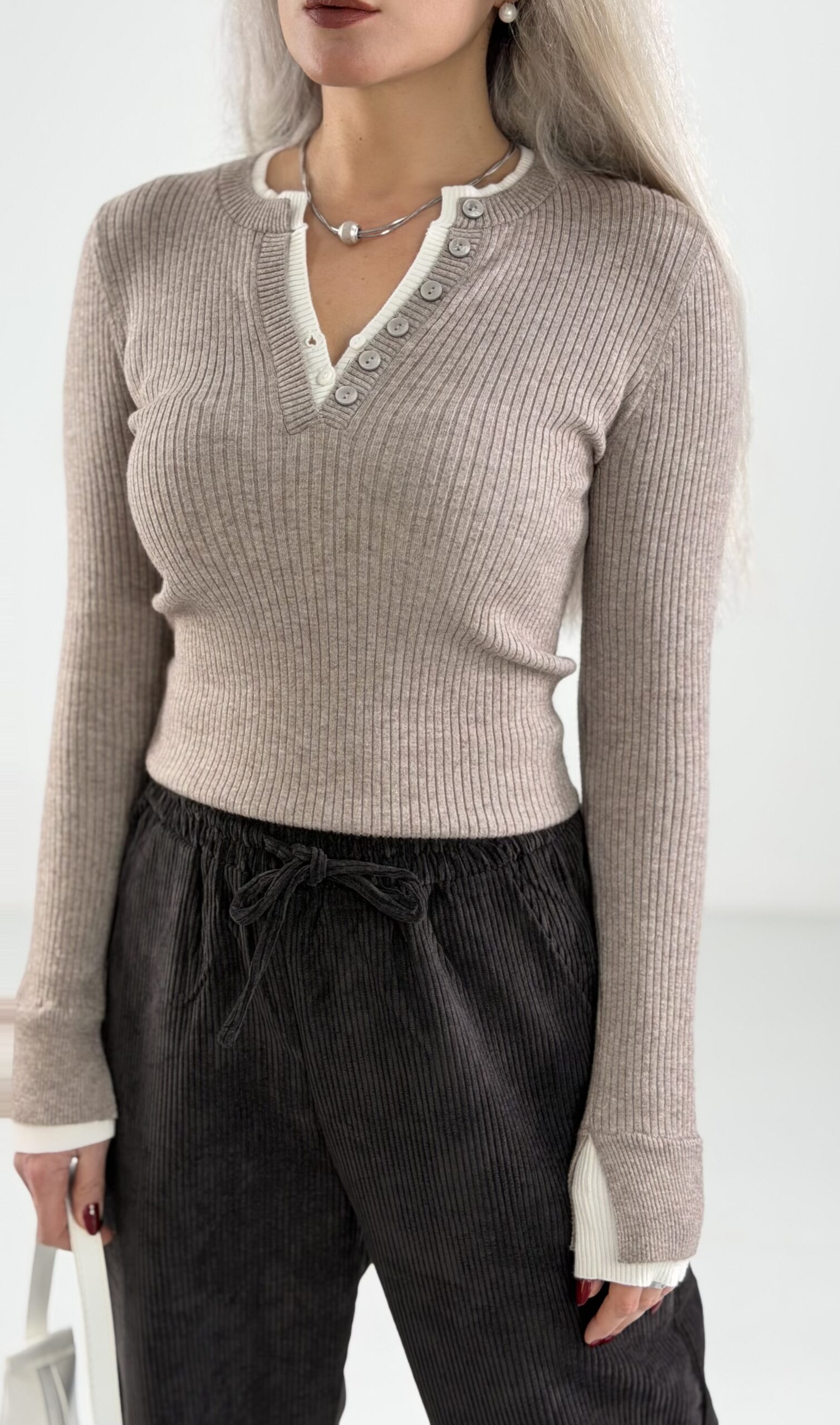 Vizon Fitilli Düğme Detaylı V Yaka Uzun Kollu Triko Bluz - Görsel 2